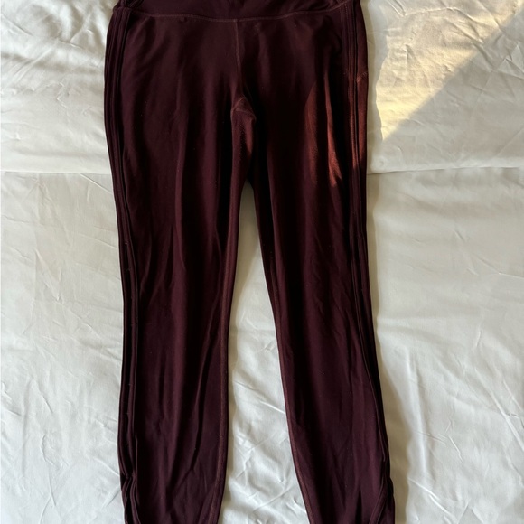 Athleta High Rise Peekaboo Tight 7/8 Length Leggings Maroon Powervita - Picture 2 of 6